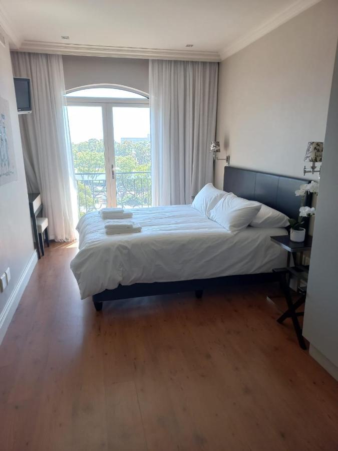 Cape Royale Luxury Suite Kaapstad Buitenkant foto